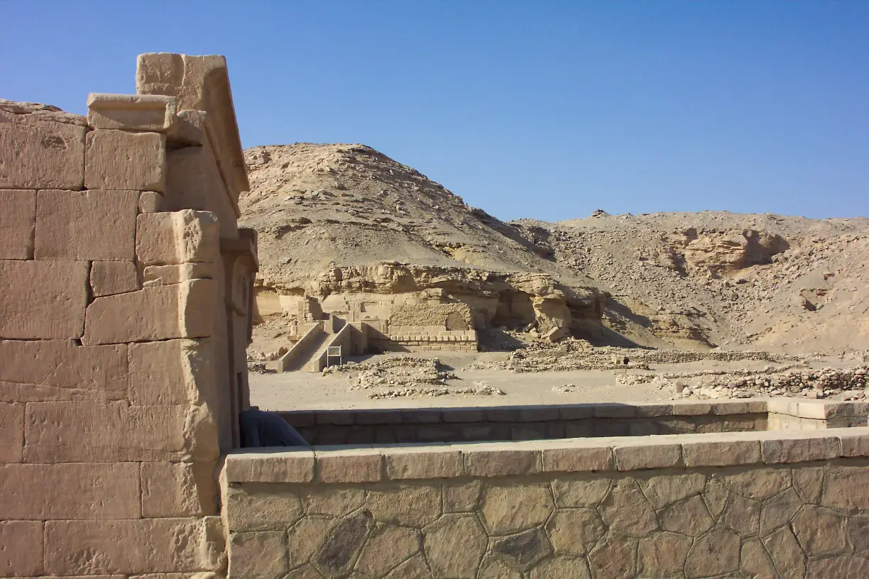 The archaeological site of El-Kab - 10