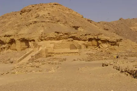 The archaeological site of El-Kab - 7
