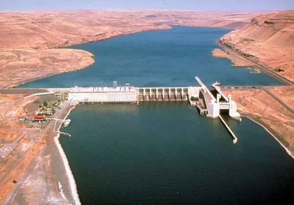 THE HIGH DAM - 2