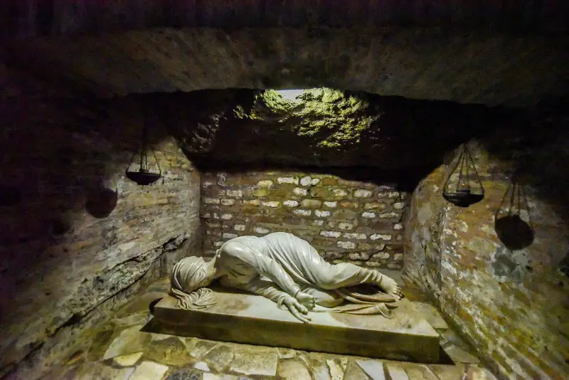 THE TOMBS OF KOM EL-SHOQAFA - 3