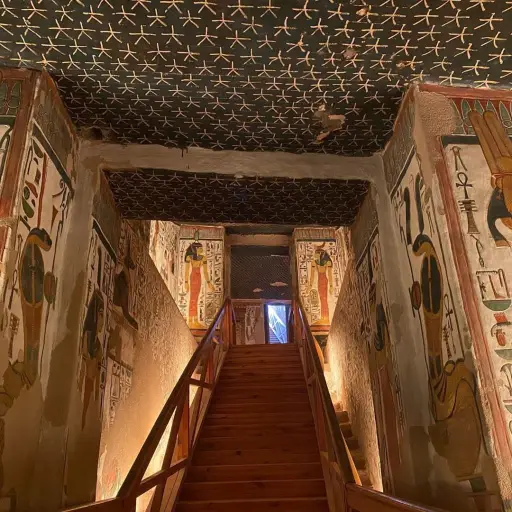 The Valley of the Queens - 9