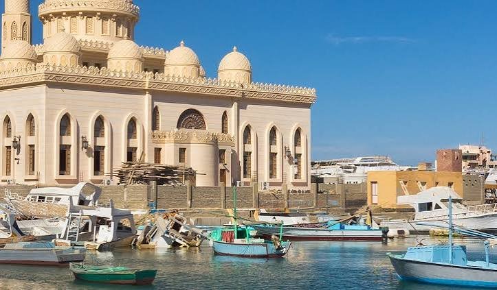 Ausflüge ab Hurghada auf Russisch: Bewertungen 2026 – 7 beste lohnenswerte Optionen - 2 Ausflüge ab Hurghada auf Russisch: Bewertungen 2026 – Was sollte man suchen und wie wählt man aus?