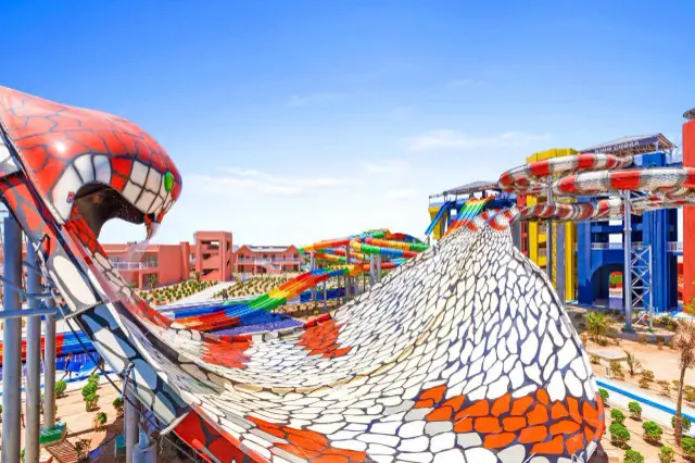 NEVER LAND AQUA PARK