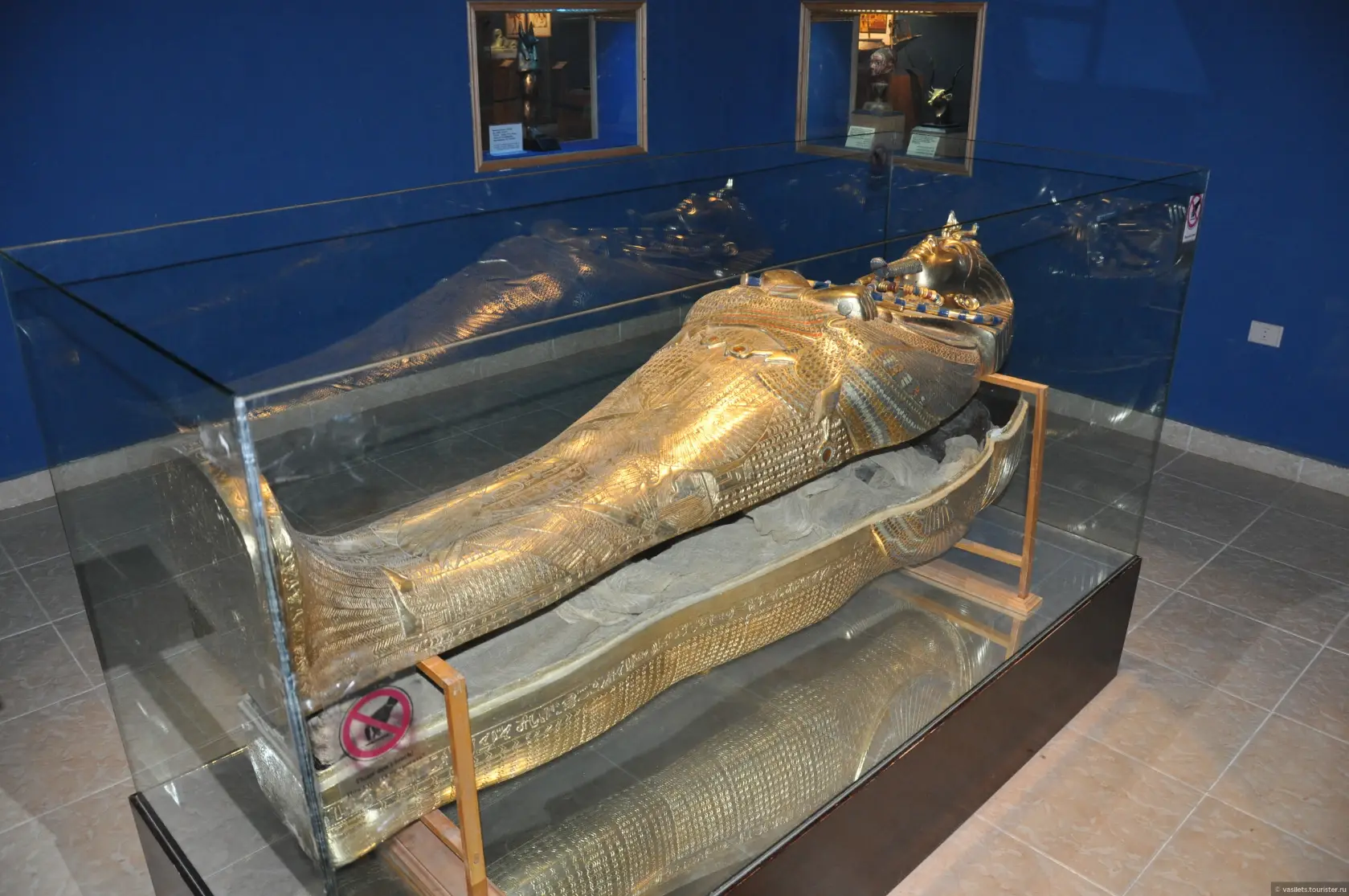 PRIVATE TOUR TO HURGHADA NATIONAL MUSEUM