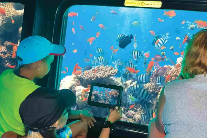 SEA SCOPE (SEMI SUBMARINE) WITH SNORKEL STOP