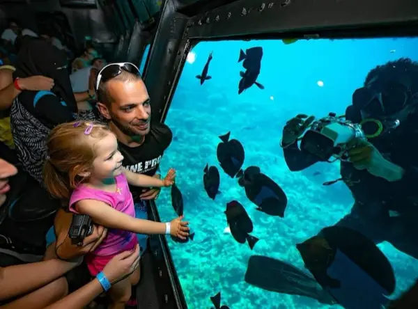 SEA SCOPE (SEMI SUBMARINE) WITH SNORKEL STOP