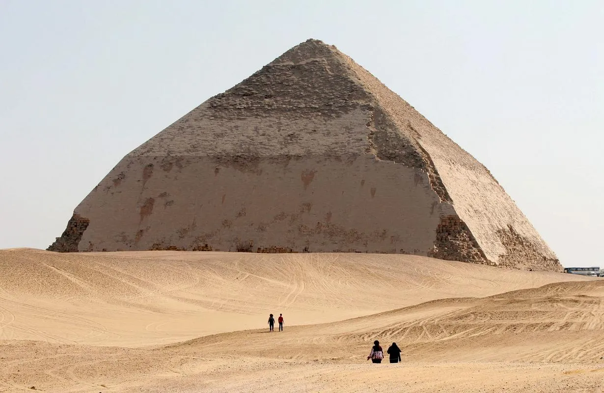 PRIVATE 1 DAY TRIP TO SAQQARA, MEMPHIS AND DAHSHUR