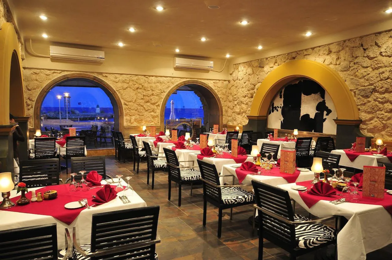 Lunch at an Eastern restaurant (set menu)