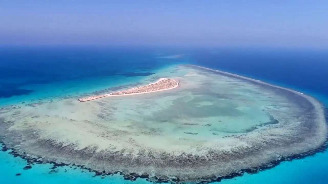 <p><strong>Does the phenomenon of tides affect the quality of the beaches at hotels in Hurghada, and how can I find out which hotels are less affected by this?</strong></p>