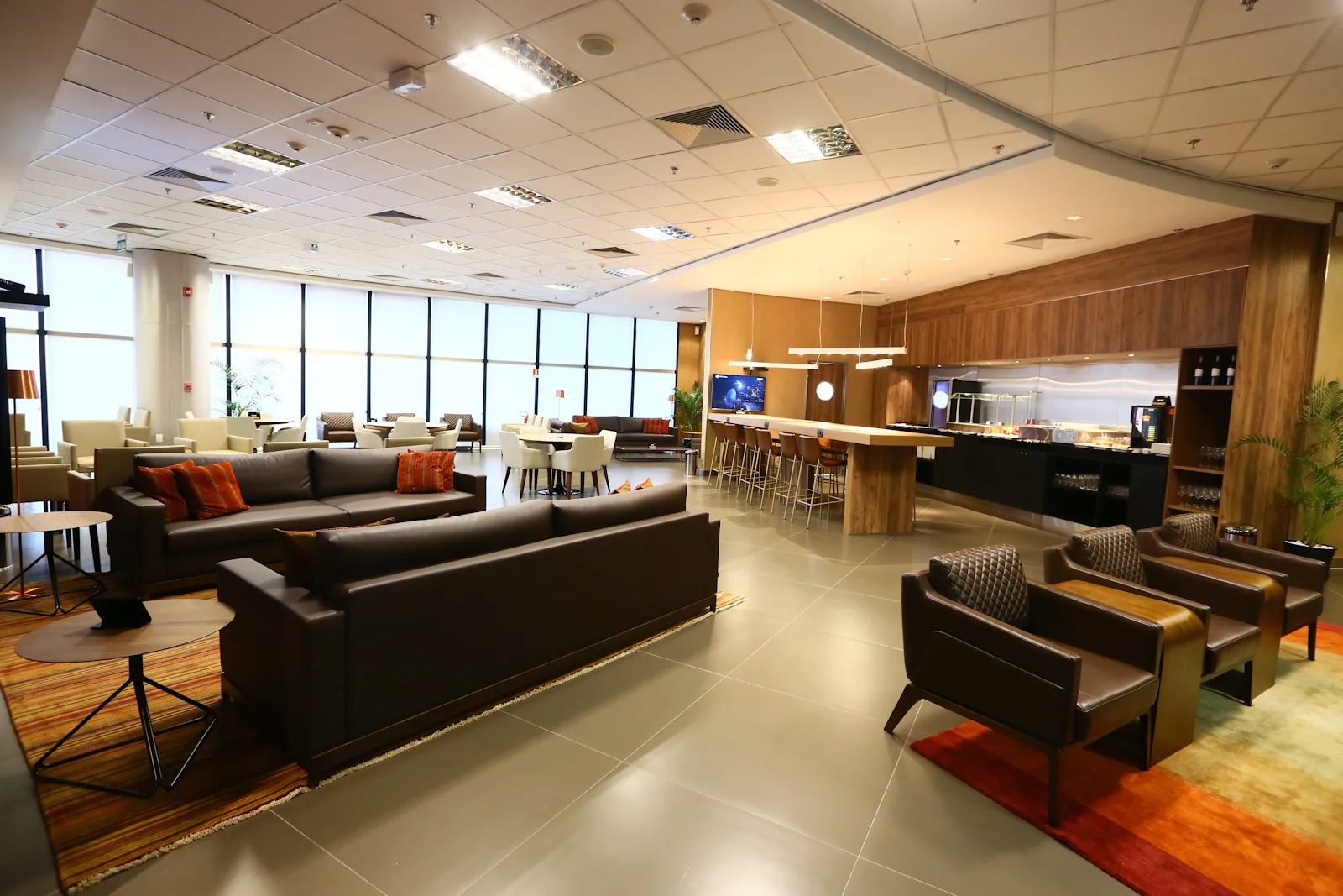 VIP LOUNGE